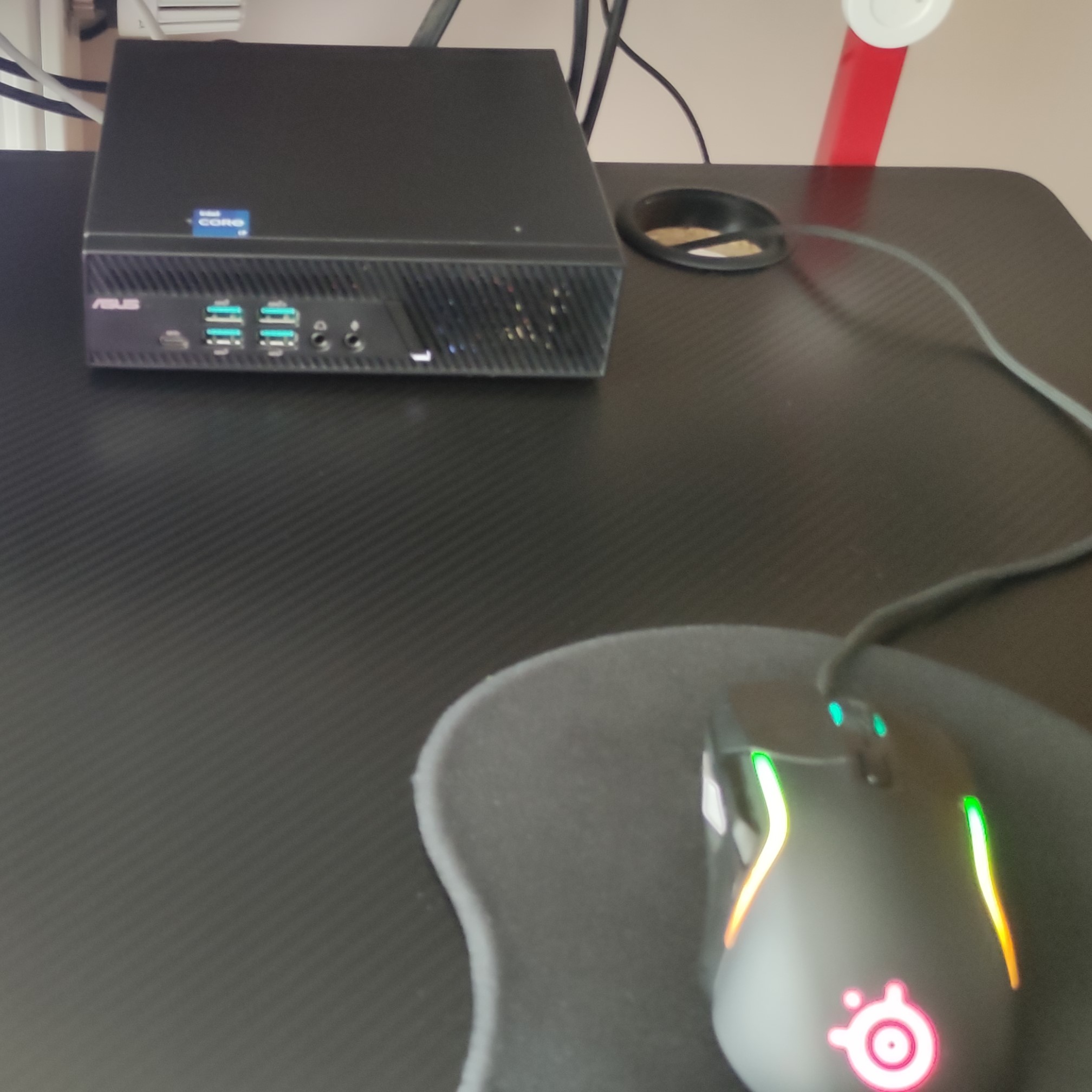 Serwer Proxmox Asusu PB62